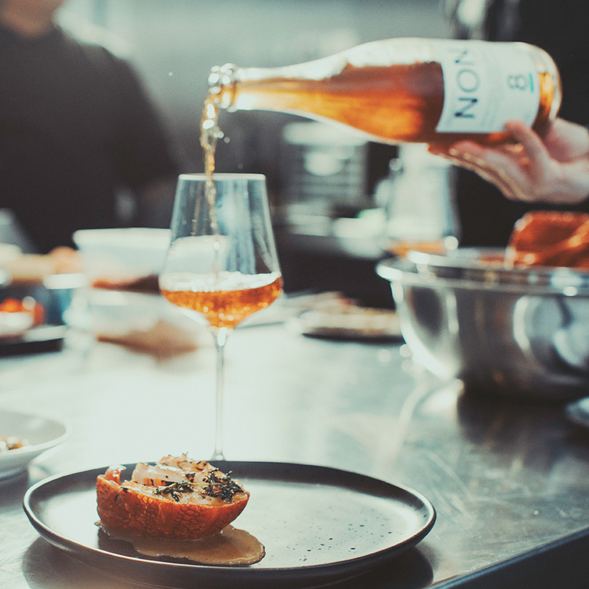NON8 Torched Apple & Oolong | Alcohol-Free Wine Alternative
